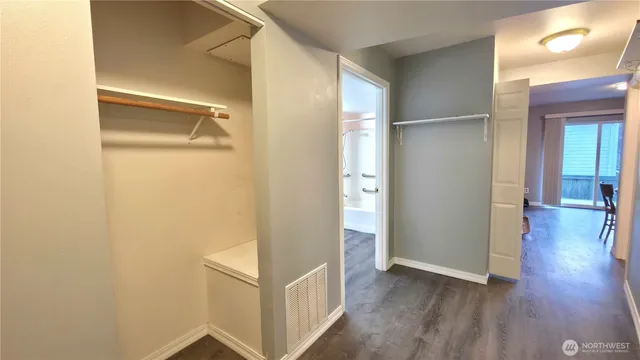 $330,000 | 30875 State Rte 20, Unit H102, Oak Harbor, WA 98277