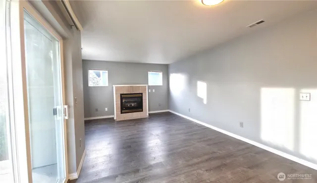 $330,000 | 30875 State Rte 20, Unit H102, Oak Harbor, WA 98277