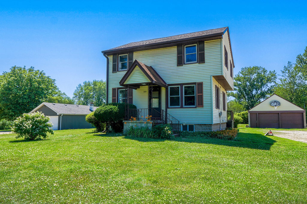 925 South Cedar Road New Lenox, IL 60451 - Photo 3 of 35