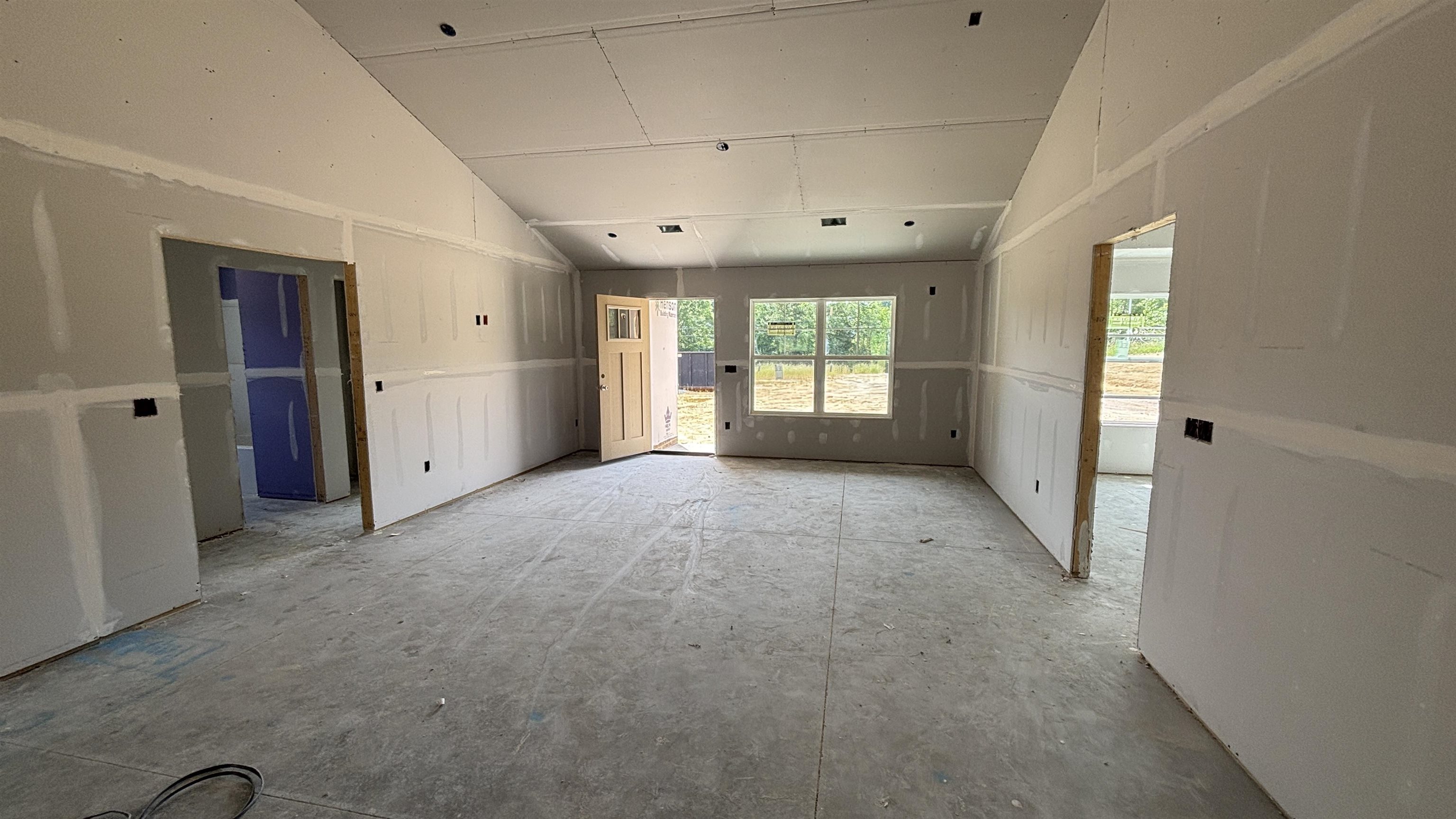 905 10th Street Gaffney, SC 29340 - Photo 3 of 15