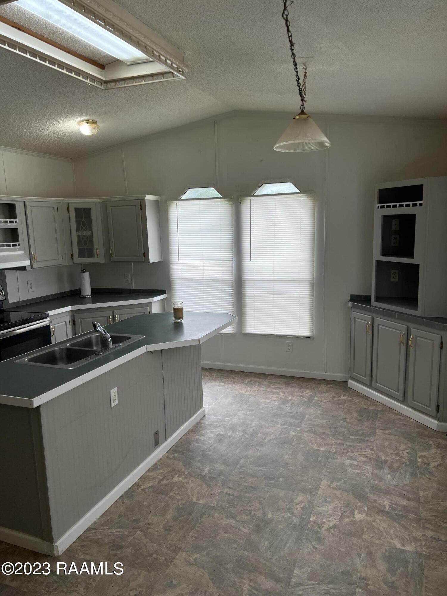 17508 Dalton Road Kaplan, LA 70548 - Photo 2 of 8 kitchen