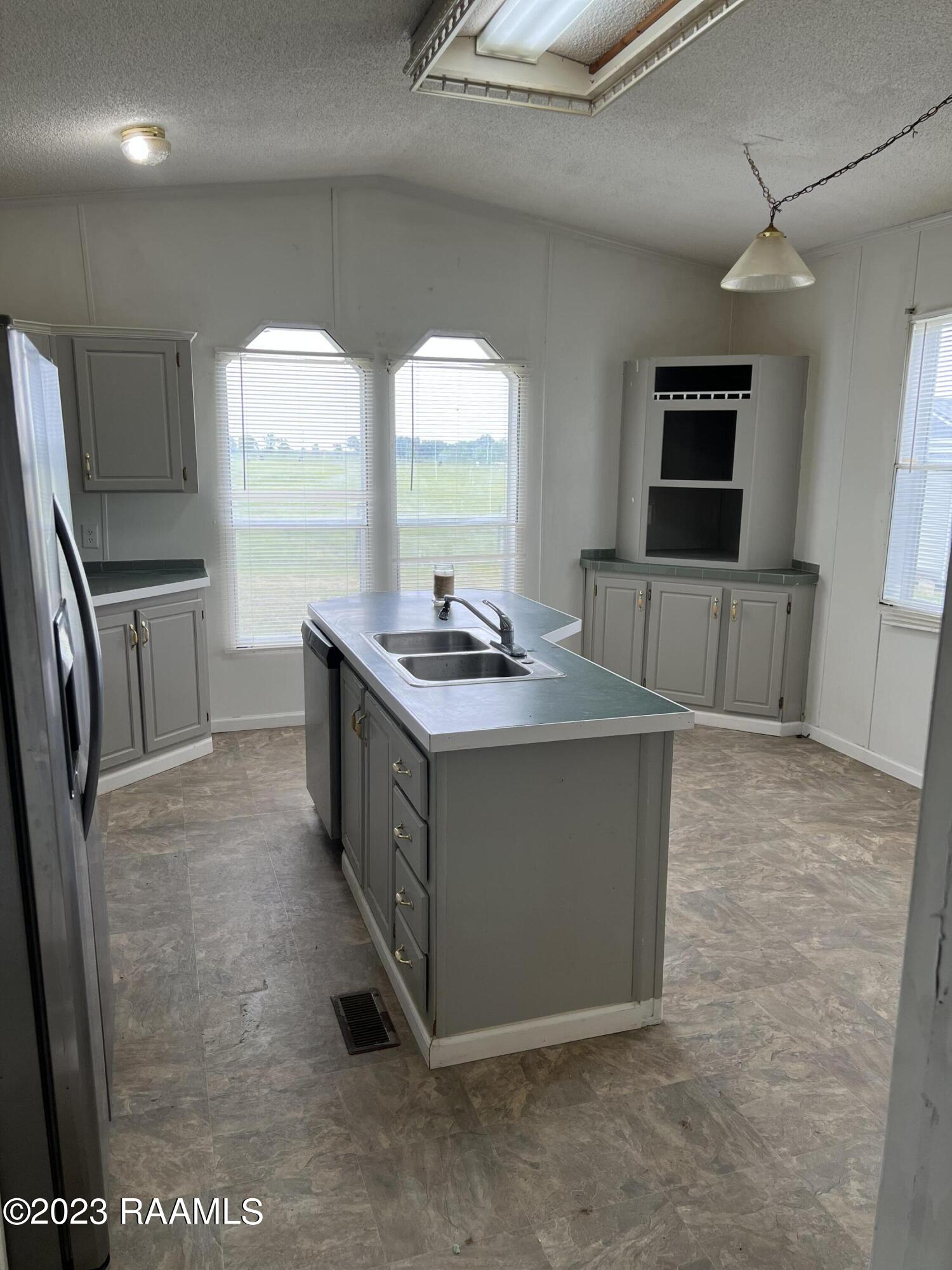 17508 Dalton Road Kaplan, LA 70548 - Photo 3 of 8 kitchen