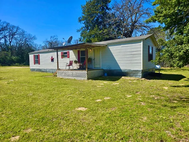 $190,000 | 155 F County Road 430, Buffalo, TX 75831
