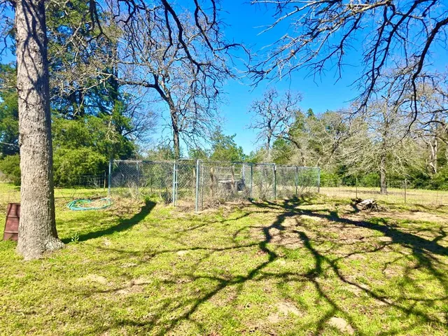 $190,000 | 155 F County Road 430, Buffalo, TX 75831