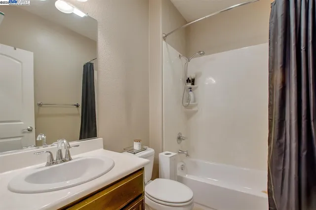 $1,098,000 | 626 Heligan Lane, Unit 4, Livermore, CA 94551