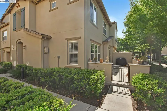 $1,098,000 | 626 Heligan Lane, Unit 4, Livermore, CA 94551