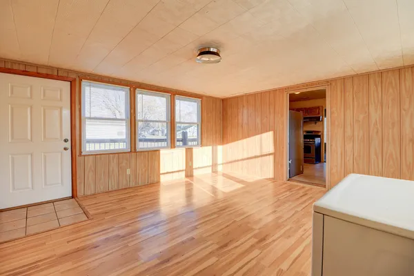 $124,900 | 811 West 19th Street, Sterling, IL 61081