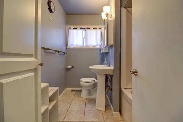 $124,900 | 811 West 19th Street, Sterling, IL 61081