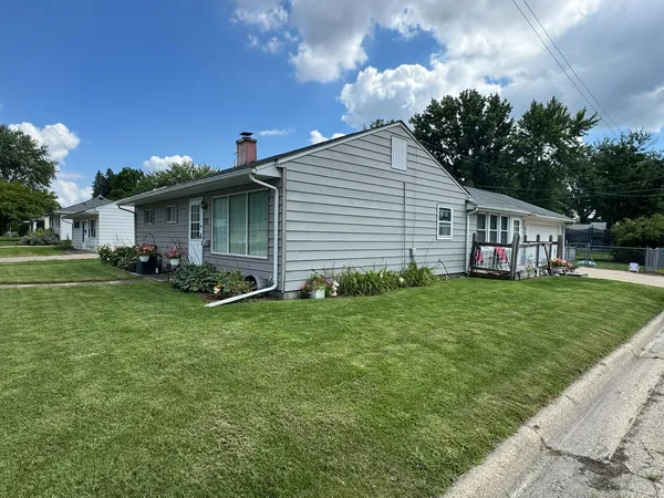 $124,900 | 811 West 19th Street, Sterling, IL 61081