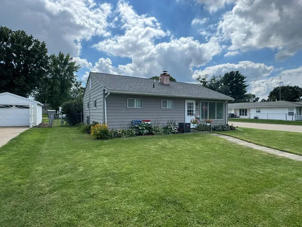 $124,900 | 811 West 19th Street, Sterling, IL 61081