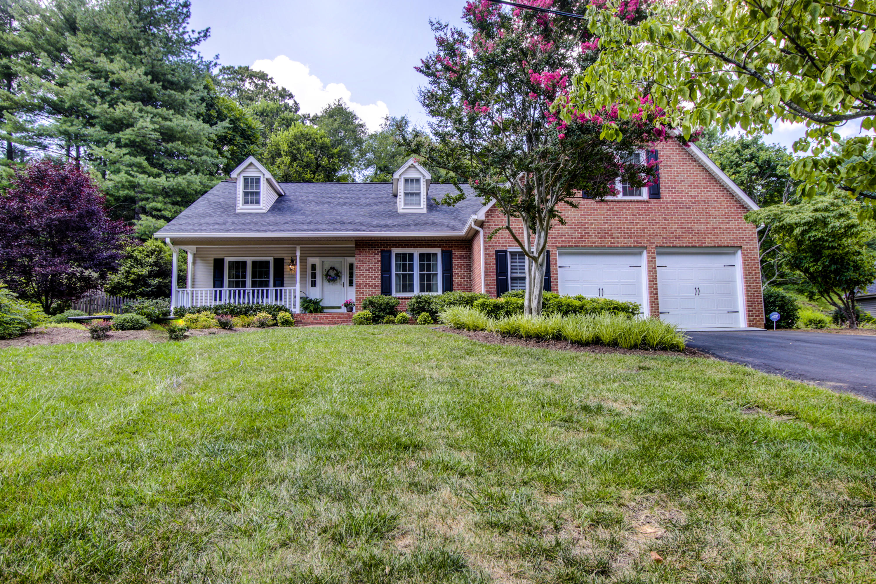 3451 Brymoor Road Southwest Roanoke, VA 24018 - Photo 1 of 52 Main