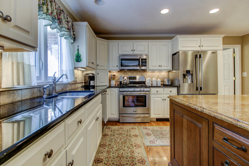 3451 Brymoor Road Southwest Roanoke, VA 24018 - Photo 12 of 52 012-242680-_MG_1209_10_11_12_13_5410029