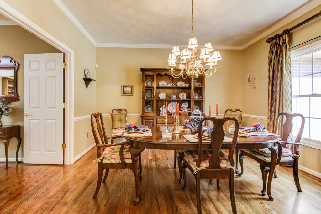 3451 Brymoor Road Southwest Roanoke, VA 24018 - Photo 4 of 52 004-242680-_MG_1104_5_6_7_8_5410014