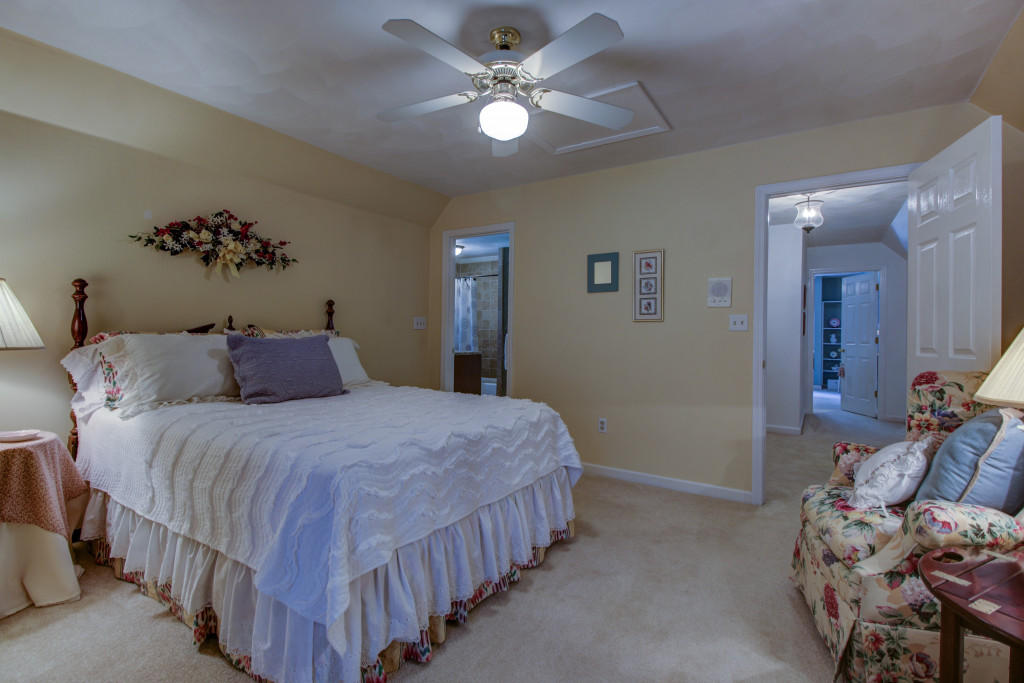 3451 Brymoor Road Southwest Roanoke, VA 24018 - Photo 33 of 52 033-242680-_MG_1319_20_21_22_23_5410047
