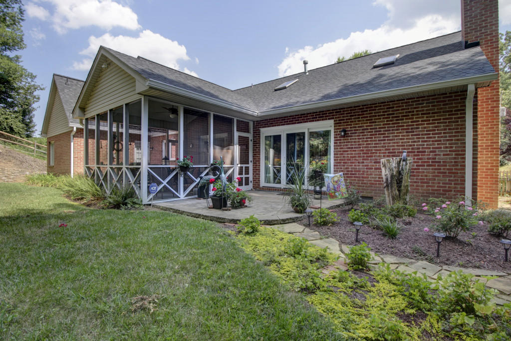 3451 Brymoor Road Southwest Roanoke, VA 24018 - Photo 43 of 52 043-242680-_MG_1384_5_6_7_8_5410073