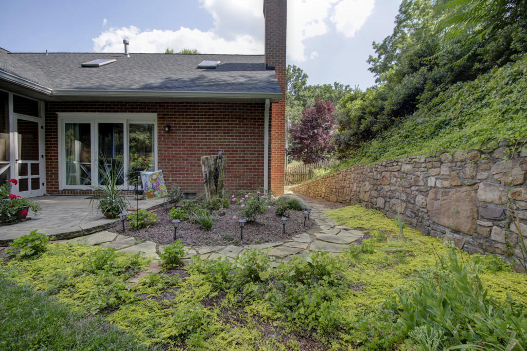 3451 Brymoor Road Southwest Roanoke, VA 24018 - Photo 44 of 52 044-242680-_MG_1389_90_91_92_93_5410075