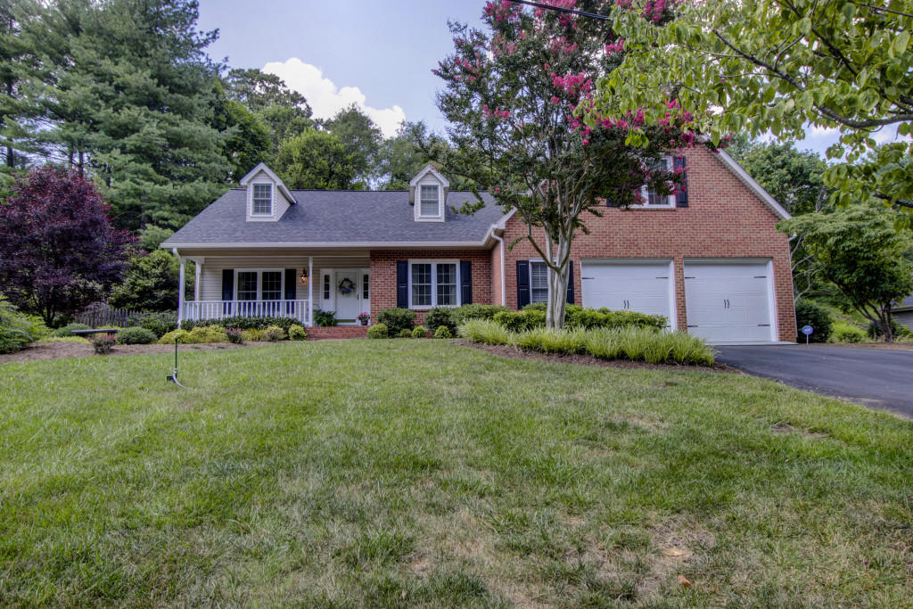 3451 Brymoor Road Southwest Roanoke, VA 24018 - Photo 49 of 52 049-242680-_MG_1419_20_21_22_23_5410091