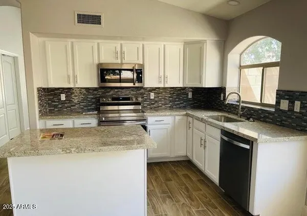 $2,300 | 12817 West Alvarado Road, Avondale, AZ 85392