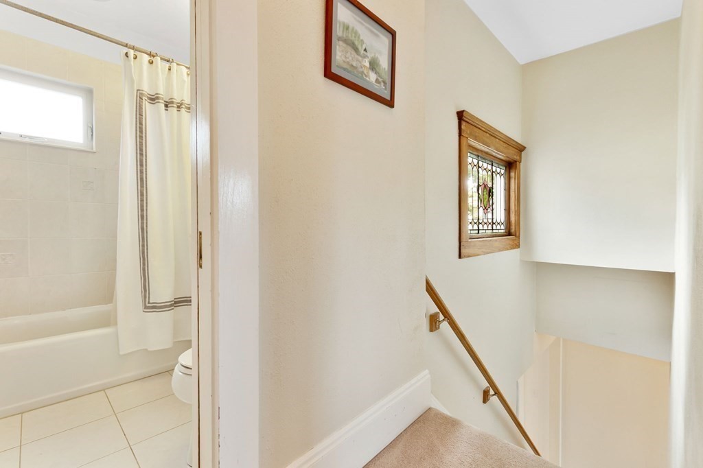 8 Swan Street Beverly, MA 01915 - Photo 16 of 30