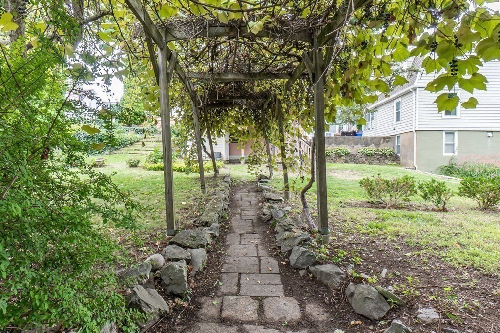 8 Swan Street Beverly, MA 01915 - Photo 29 of 30