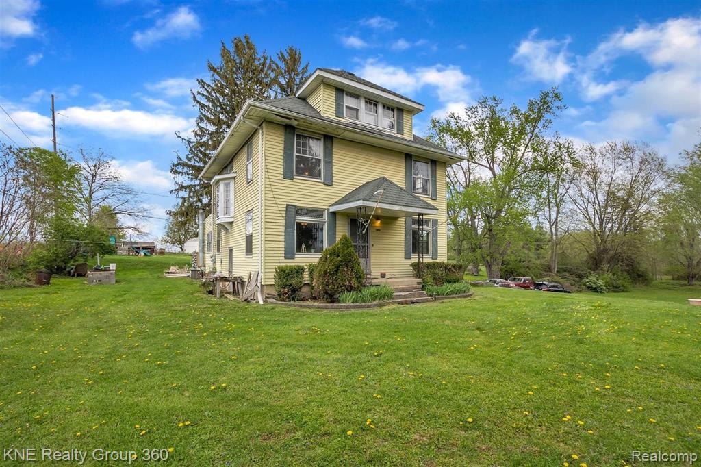 58666 Eight Mile Road South Lyon, MI 48178 - Photo 2 of 35