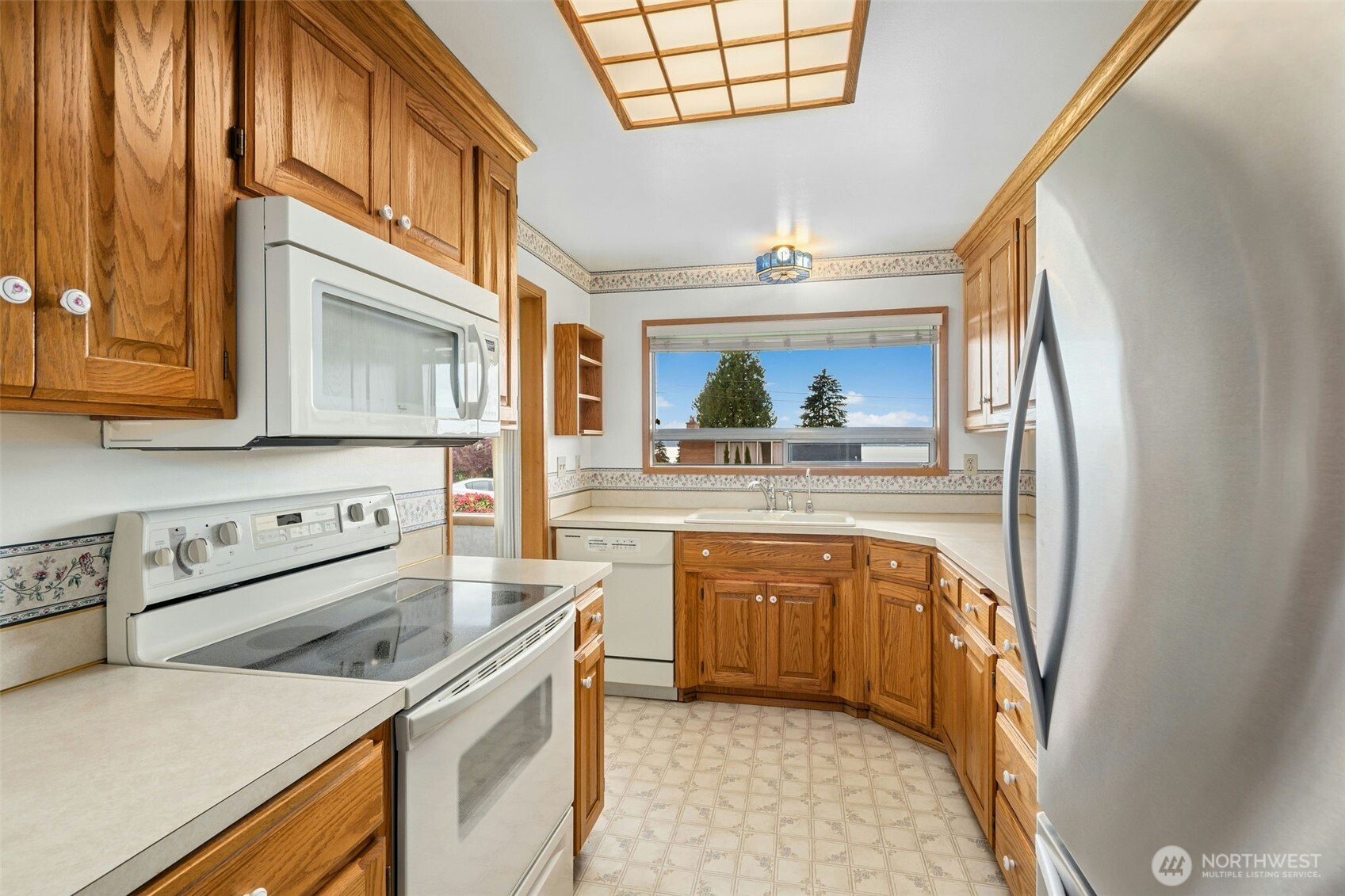 507 View Ridge Drive Everett, WA 98203 - Photo 9 of 30