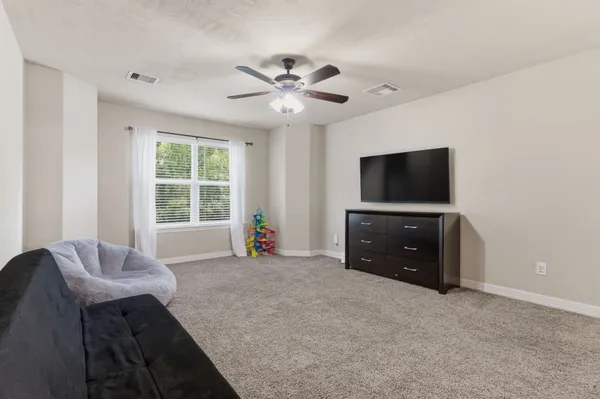 $395,000 | 1737 Round Oak Lane, Conroe, TX 77304