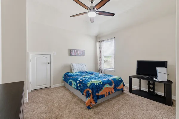 $395,000 | 1737 Round Oak Lane, Conroe, TX 77304