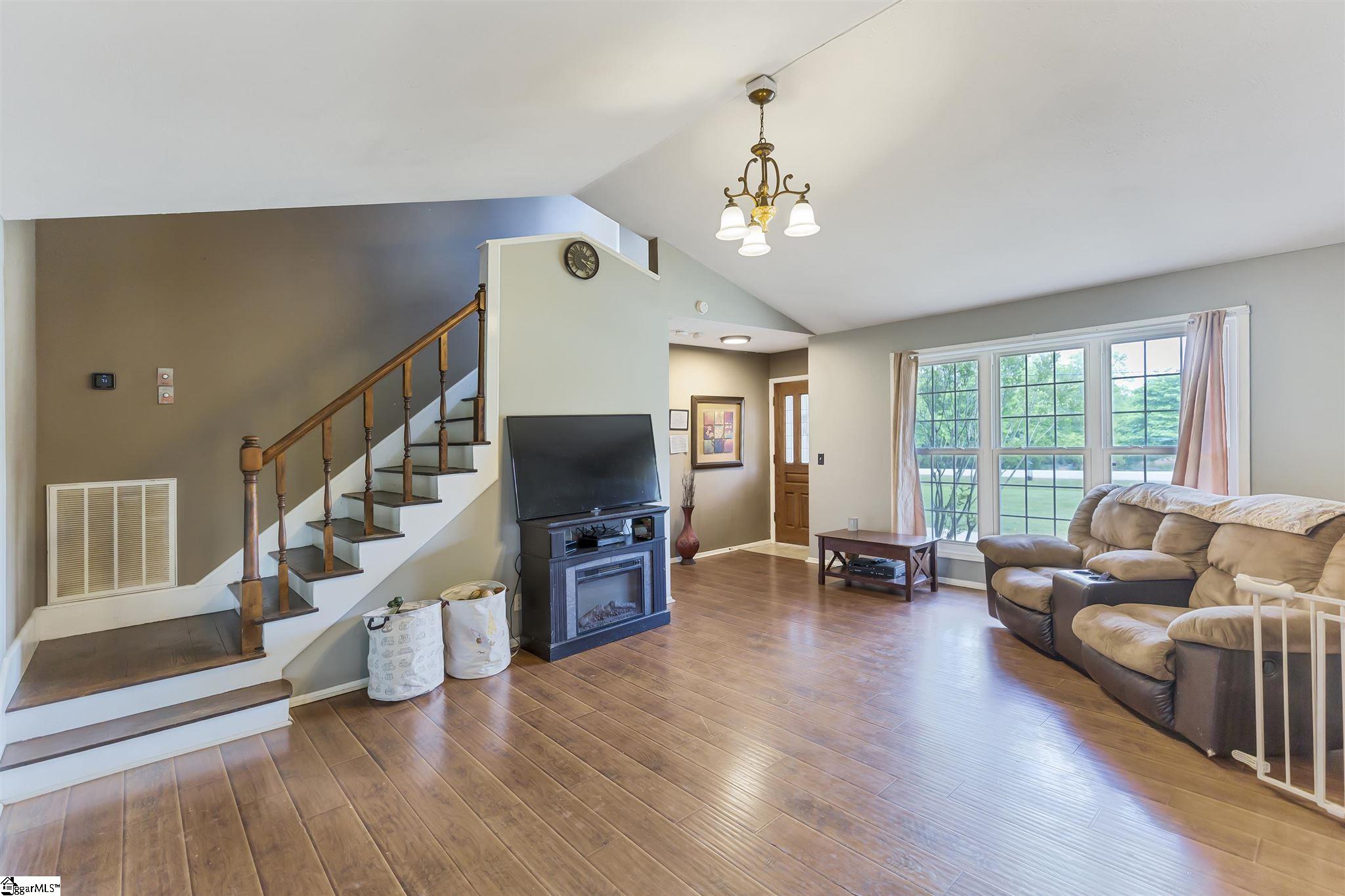 3205 Cannon Road Greer, SC 29651 - Photo 2 of 22