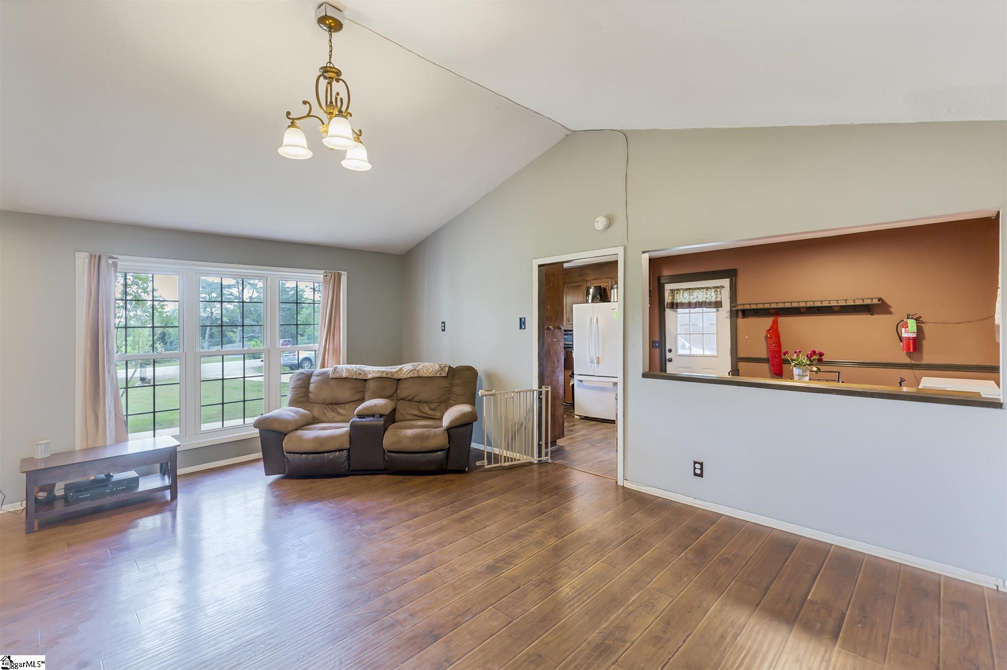 3205 Cannon Road Greer, SC 29651 - Photo 5 of 22