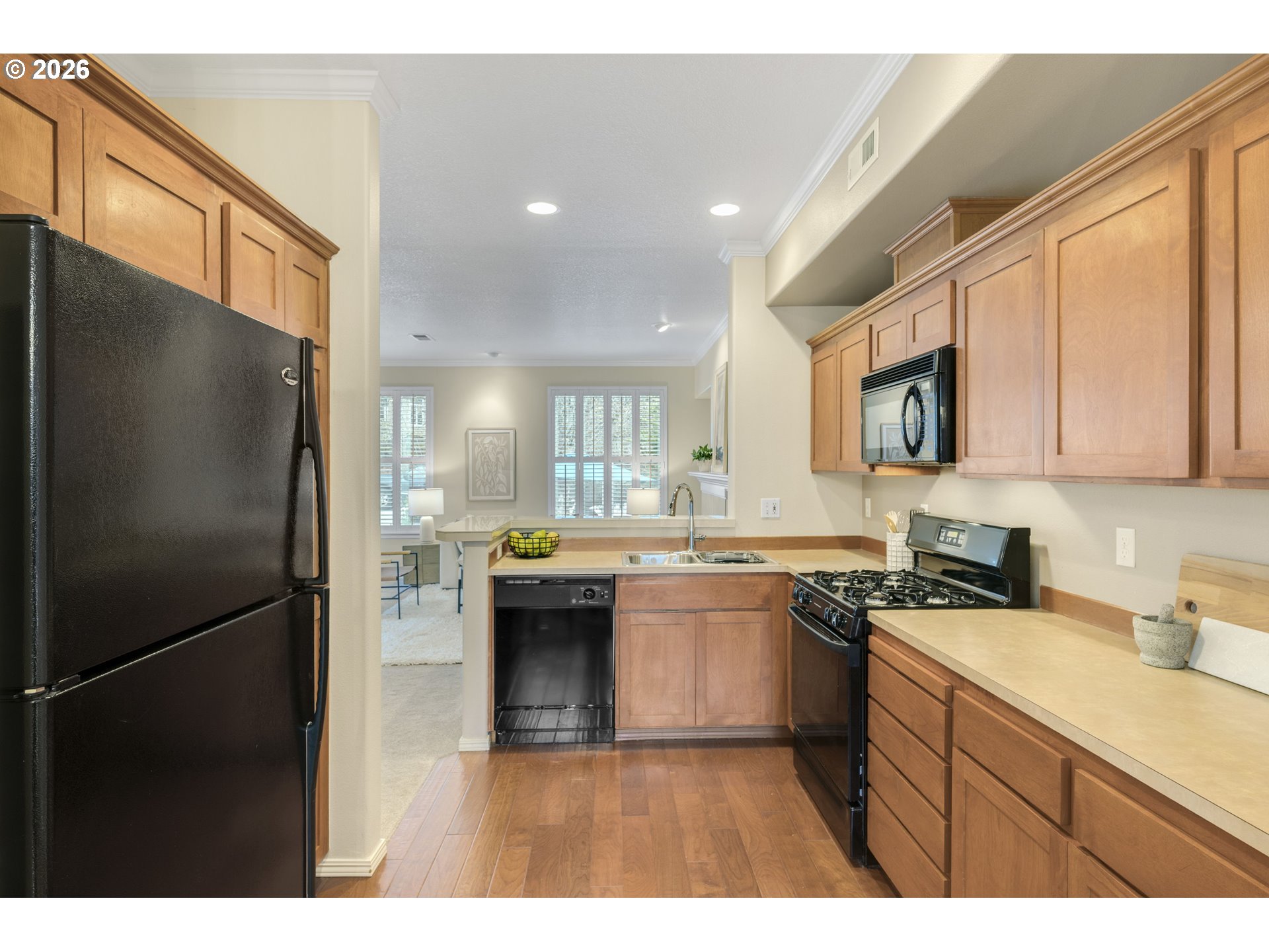 2886 Northwest Kennedy Court Portland, OR 97229 - Photo 11 of 45 Kitchen