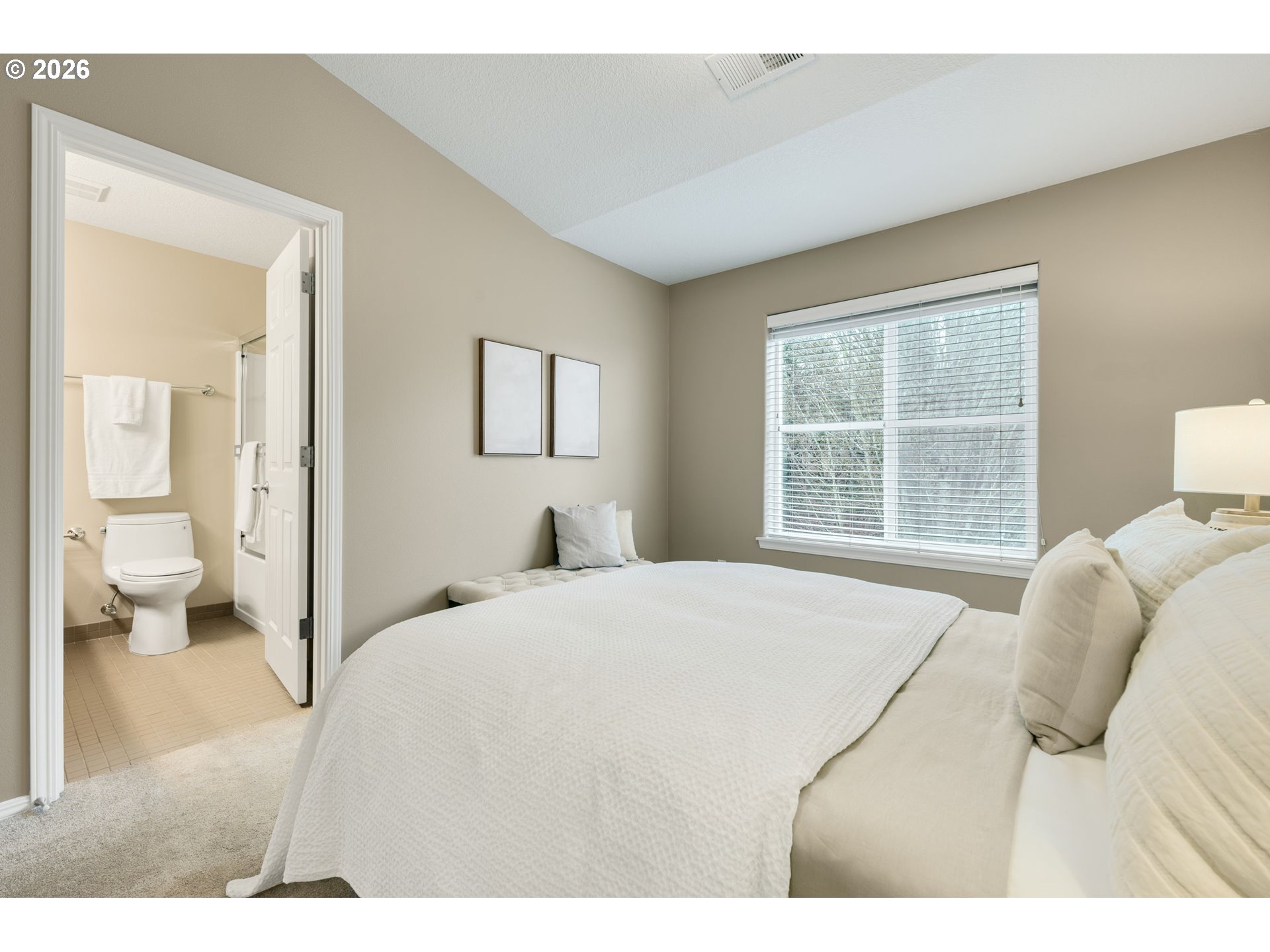 2886 Northwest Kennedy Court Portland, OR 97229 - Photo 17 of 45