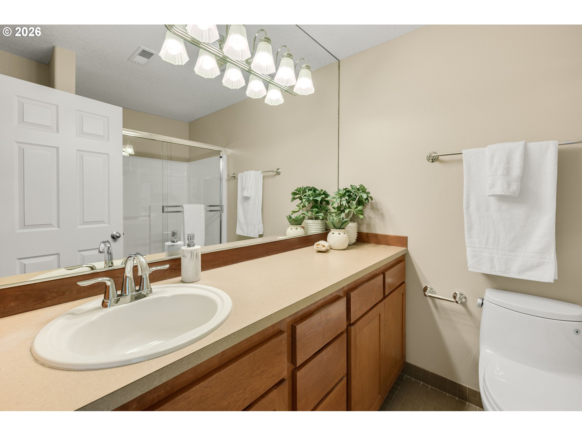 2886 Northwest Kennedy Court Portland, OR 97229 - Photo 19 of 45 Primary Bedroom