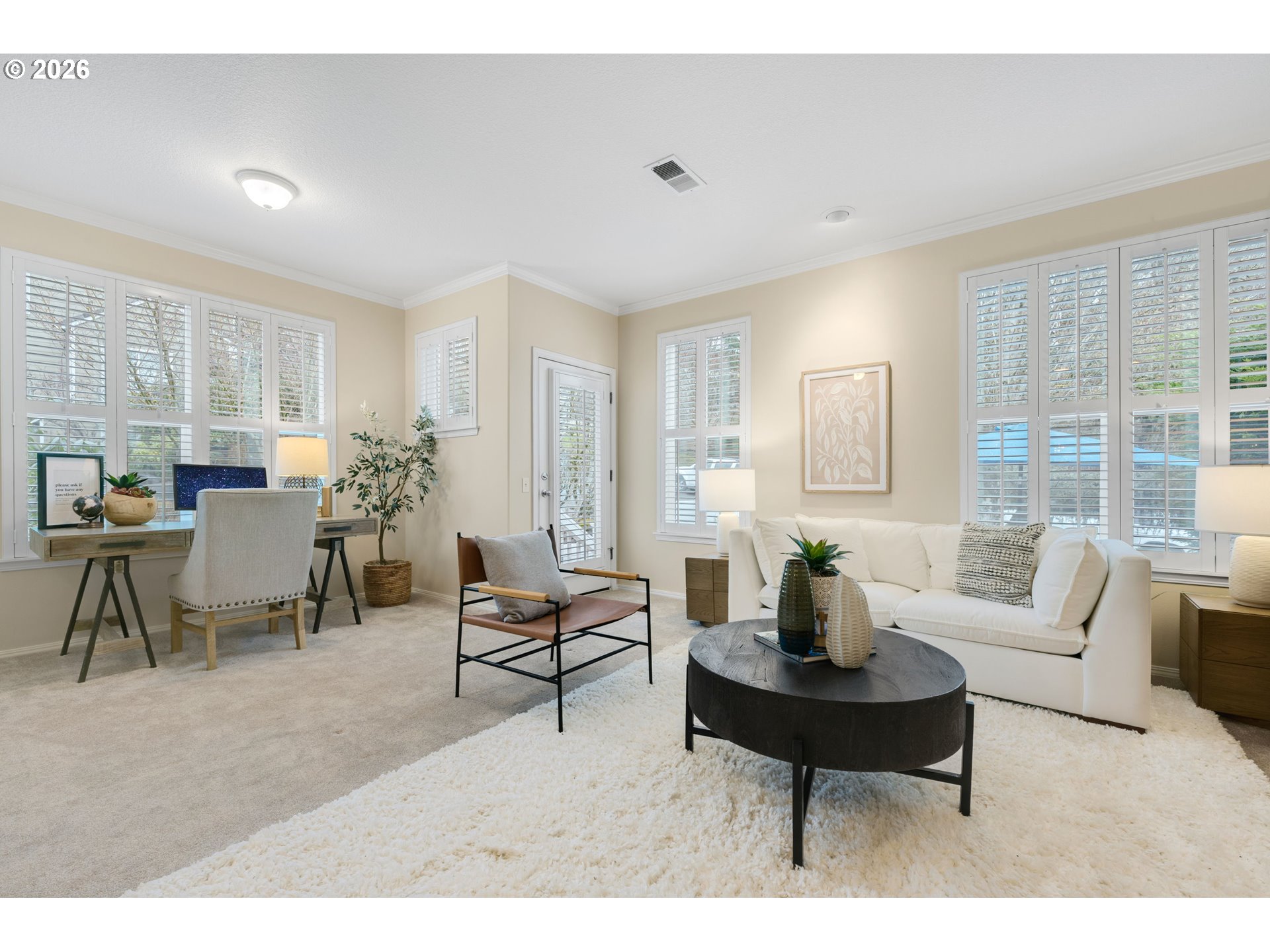 2886 Northwest Kennedy Court Portland, OR 97229 - Photo 4 of 45 Living Room