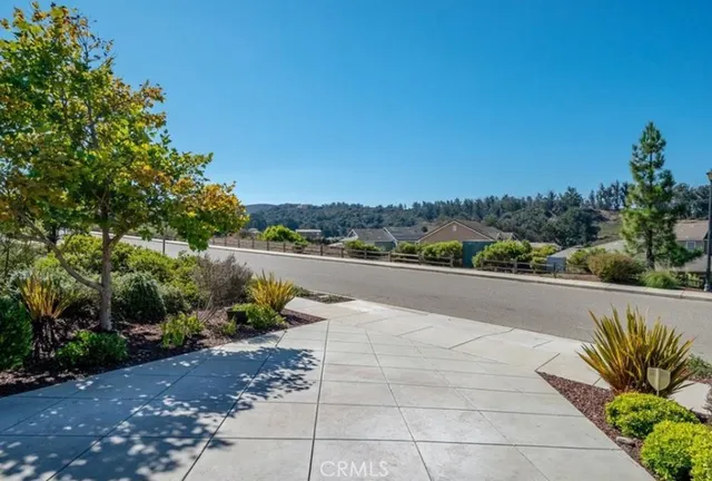 $935,000 | 715 Sage Crest Drive, Santa Maria, CA 93455