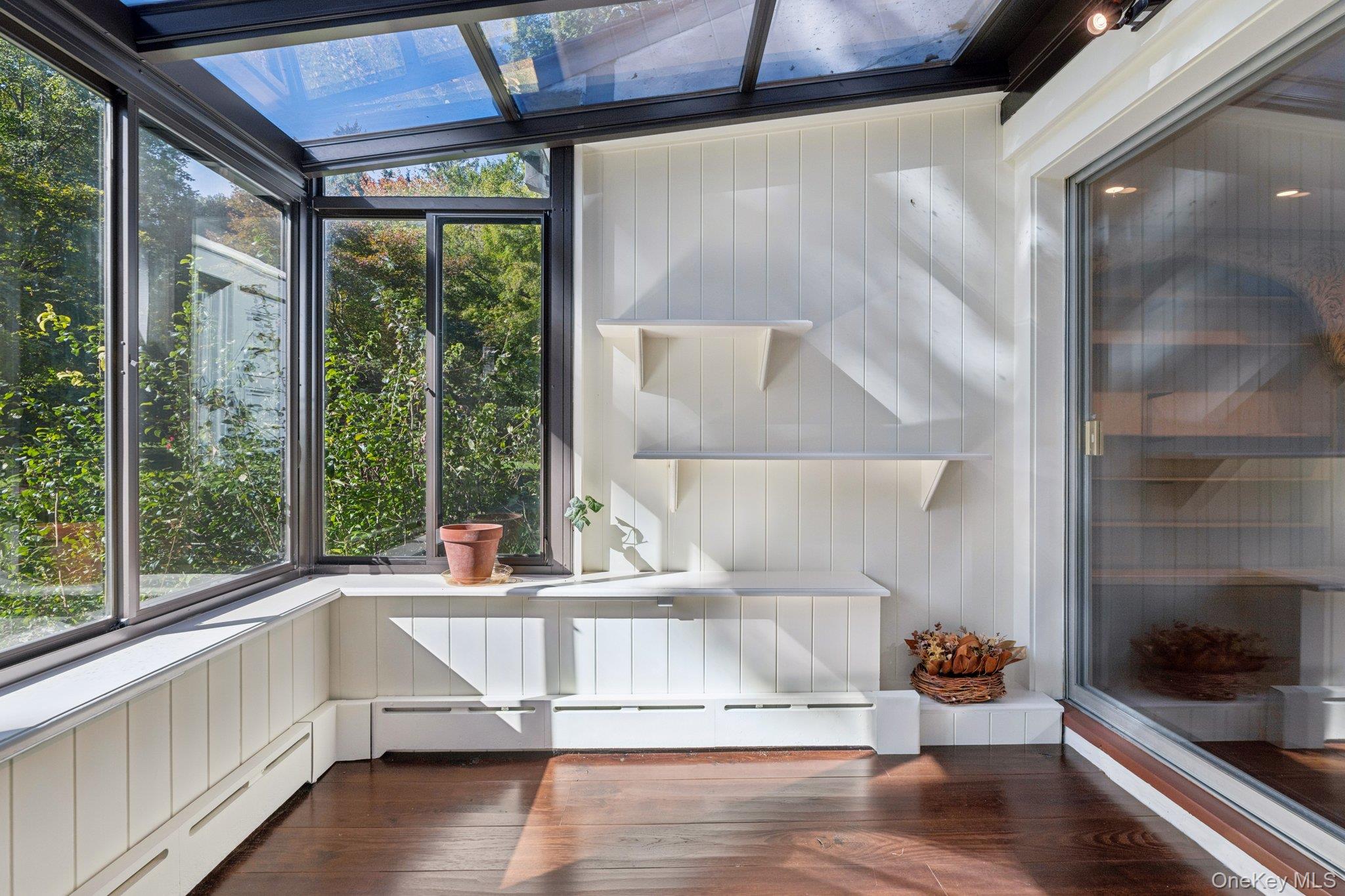 18 Heights Road Manhasset, NY 11030 - Photo 19 of 28