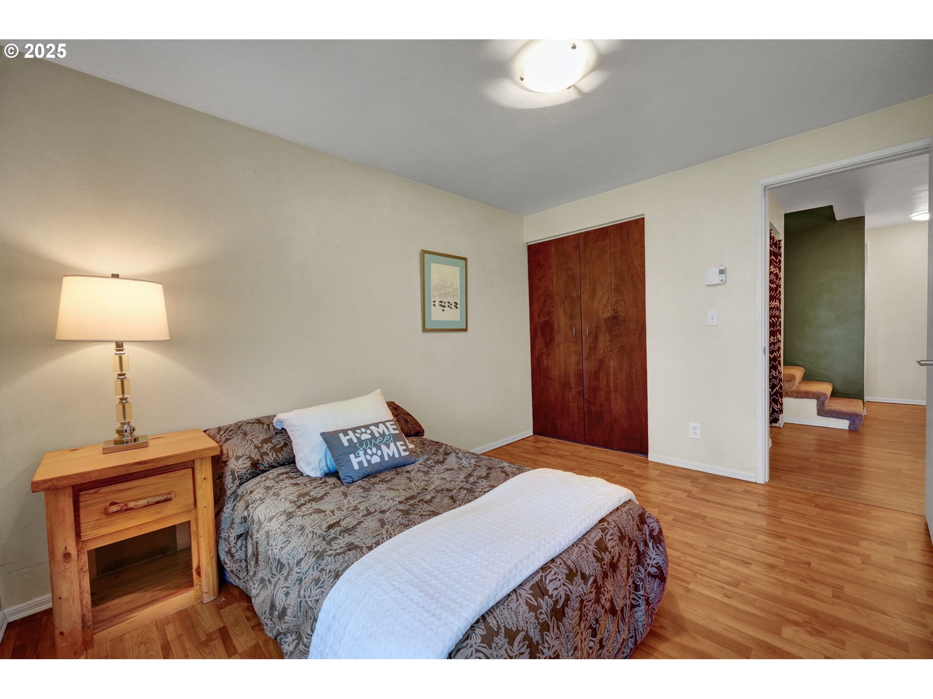 119 Treehill Loop, Unit 119 Eugene, OR 97405 - Photo 18 of 30 Bedroom