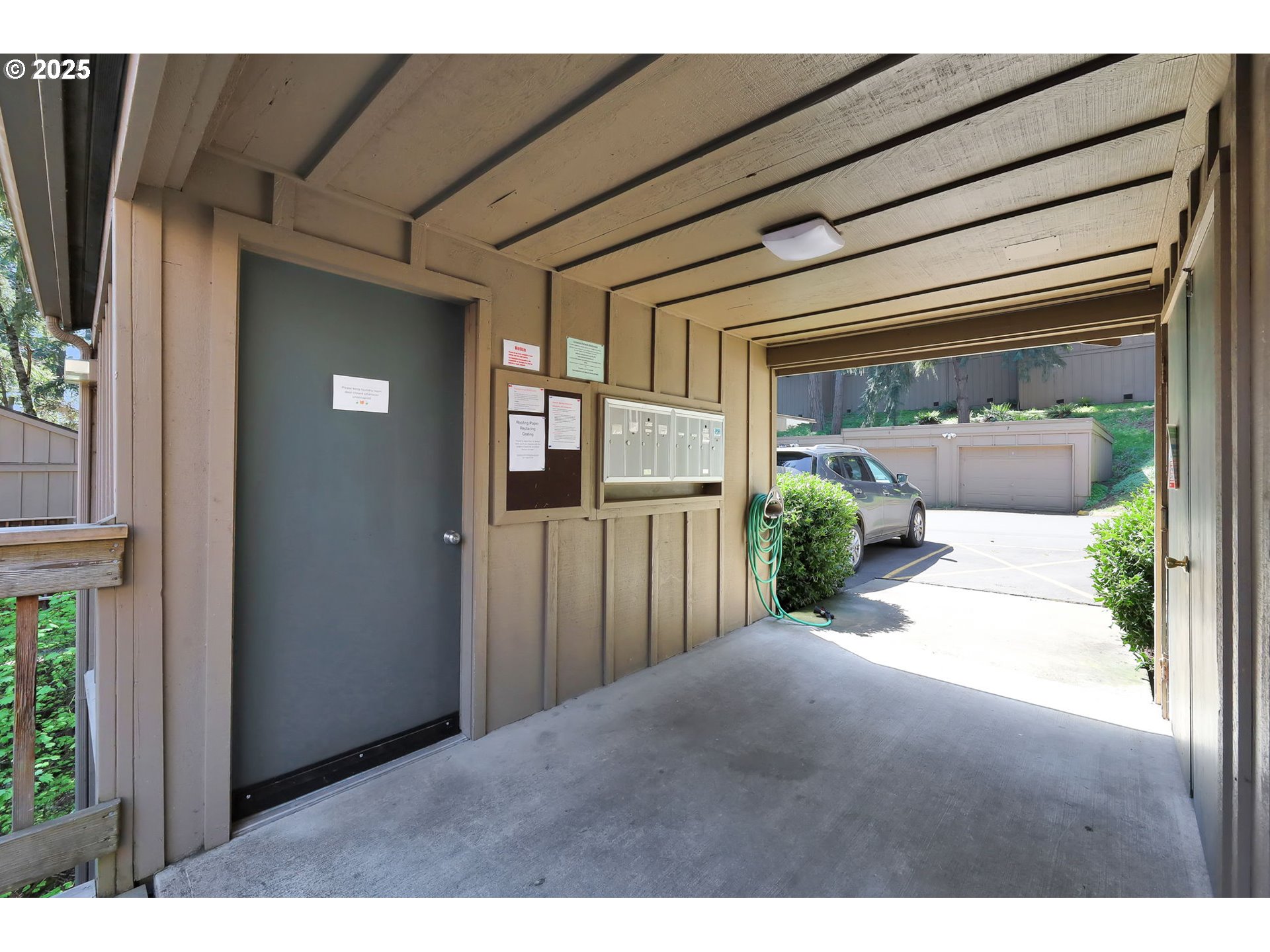 119 Treehill Loop, Unit 119 Eugene, OR 97405 - Photo 23 of 30 Laundry