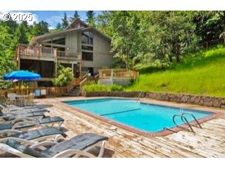 119 Treehill Loop, Unit 119 Eugene, OR 97405 - Photo 28 of 30 Community Pool
