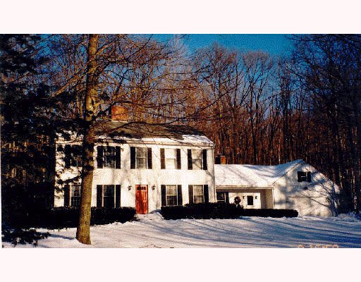 32 Old Village Road Sturbridge, MA 01566 - Photo 1 of 1 Gallery Image 1