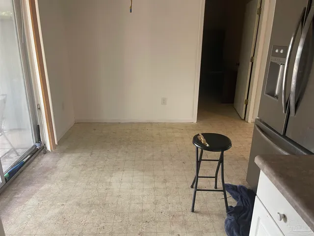 $1,900 | 205 Marine Drive, Pensacola, FL 32507