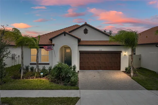 $425,000 | 17418 Holly Wl Avenue, Wimauma, FL 33598