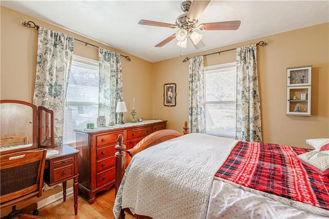 $179,900 | 2925 South Norwood Avenue, Independence, MO 64052