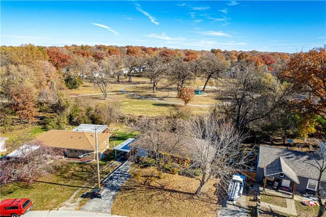 $179,900 | 2925 South Norwood Avenue, Independence, MO 64052