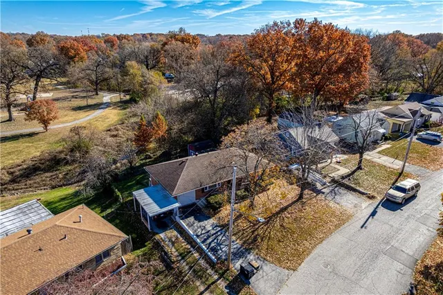 $179,900 | 2925 South Norwood Avenue, Independence, MO 64052
