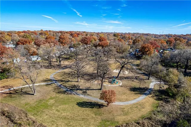 $179,900 | 2925 South Norwood Avenue, Independence, MO 64052