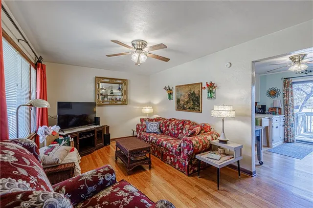 $179,900 | 2925 South Norwood Avenue, Independence, MO 64052