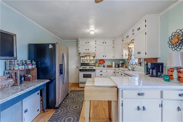 $179,900 | 2925 South Norwood Avenue, Independence, MO 64052