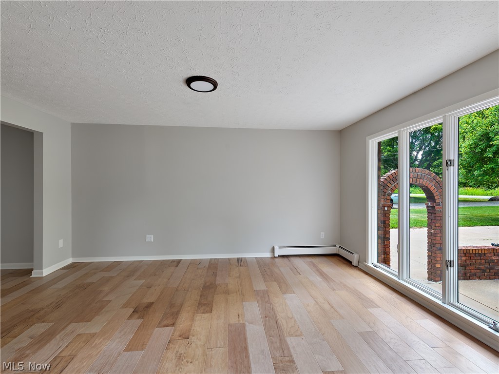 4336 Reimer Road Barberton, OH 44203 - Photo 3 of 34 Gallery Image 3
