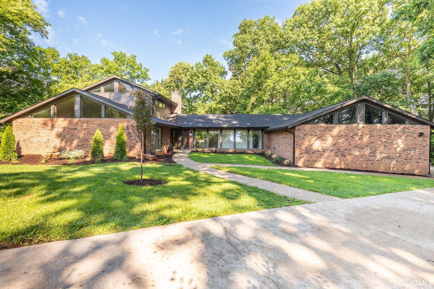 3331 North Ramble Rd Court Bloomington, IN 47408 - Photo 2 of 50